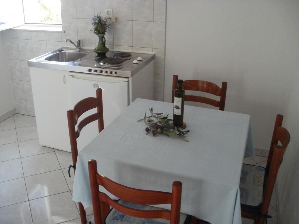 Grgin Apartments Kastela Oda fotoğraf