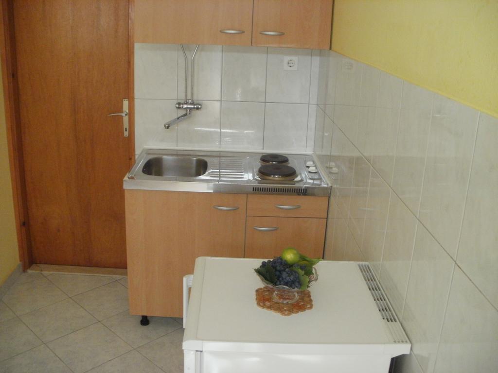 Grgin Apartments Kastela Oda fotoğraf